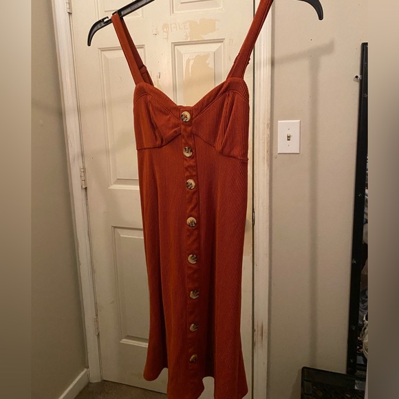 Long maroon dress - Picture 1 of 2